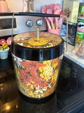 Vintage West Bend Thermo-Serve Ice
Bucket Vintage Floral Print Retro
1970's